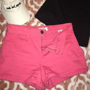 Coral | Size 5 | Shorts | Summer